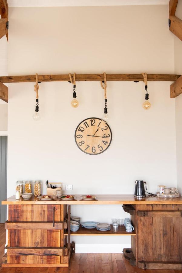 The Salty Bushman B&B Kaka Point Exterior foto